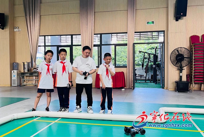 创意车模 尽显学子风采